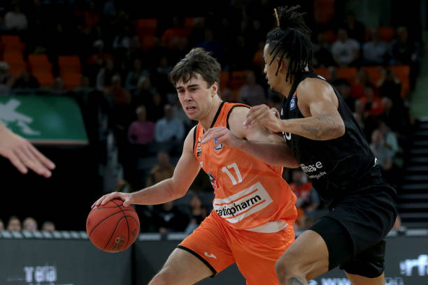 同时为R 同时为R