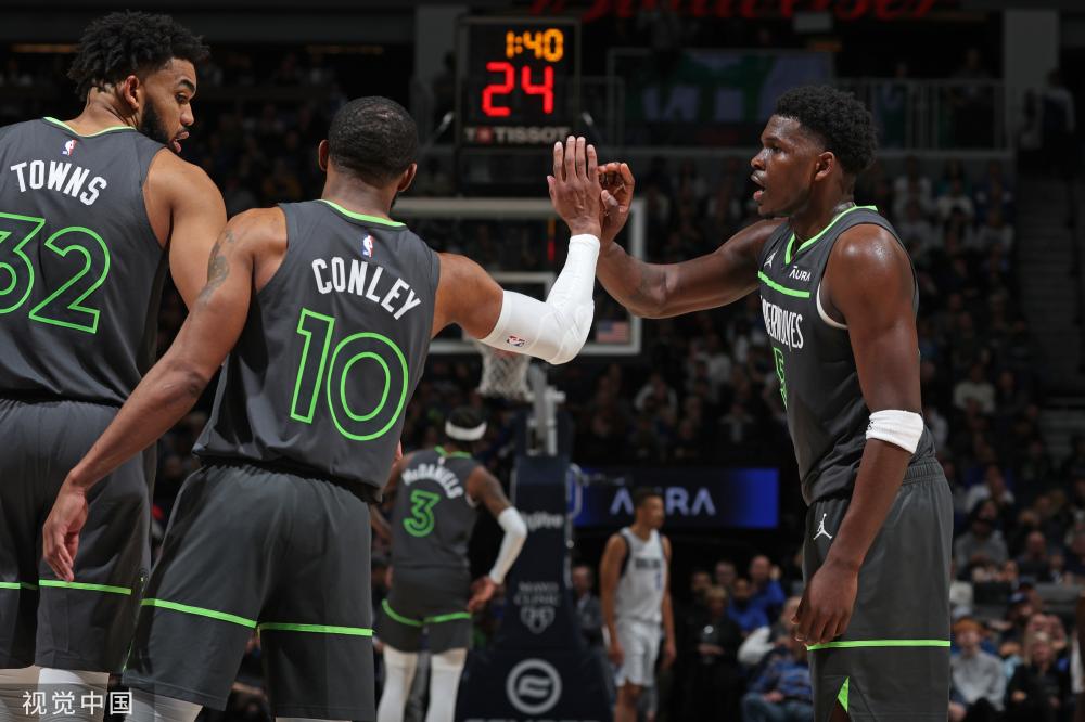 运动鞋的广 运动鞋的广