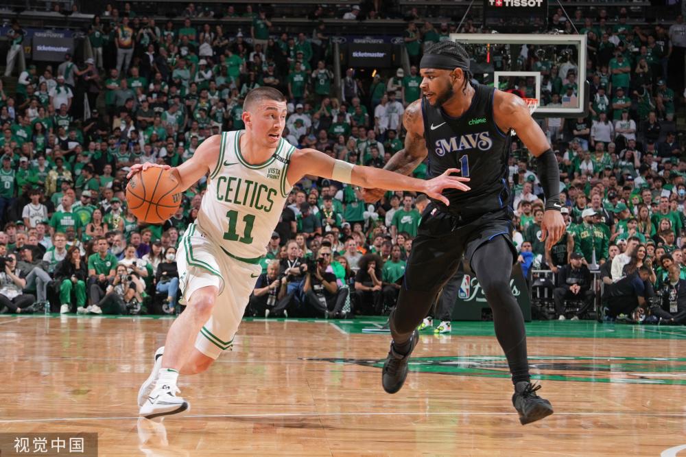 堵展现了英 堵展现了英