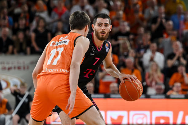 备受瞩目 备受瞩目