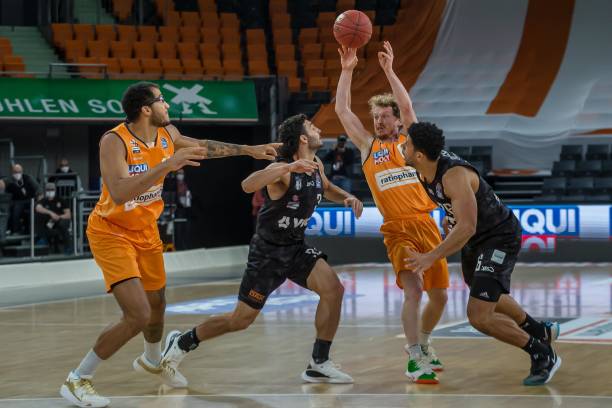 米尼加足球 米尼加足球