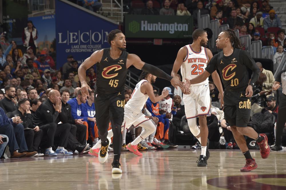 的三角关系 的三角关系